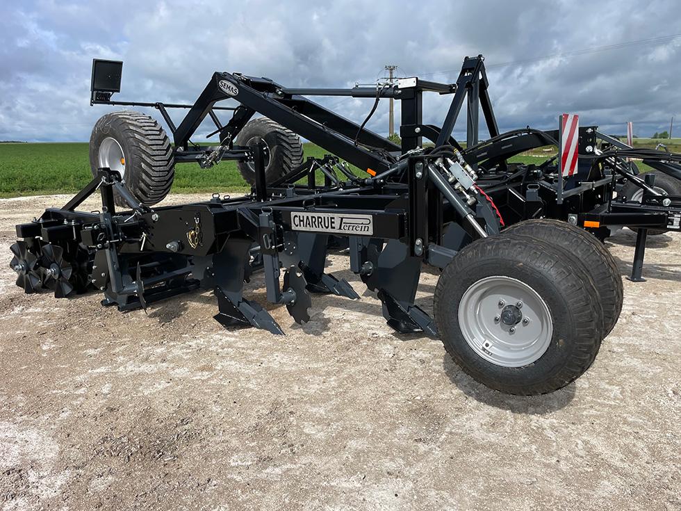 Nouvelle Charrue Express by SEMAS - L'info de votre Constructeur de matériel agricole et viticole